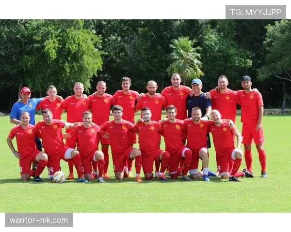 亨特·阿姆斯特朗领衔美国队斩获4×100米自由泳接力冠军