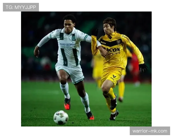 范戴克转会费创纪录，彰显顶级后卫市场价值与竞争力跃升